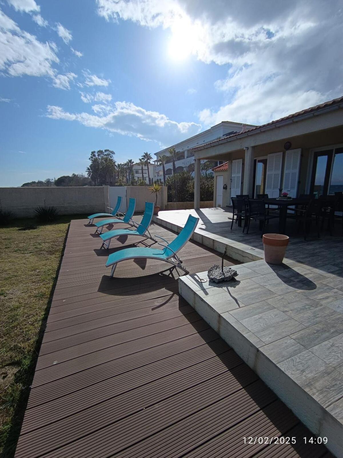 Bord de mer, pieds dans l'eau, vue panoramique Villa San-Nicolao Eksteriør bilde